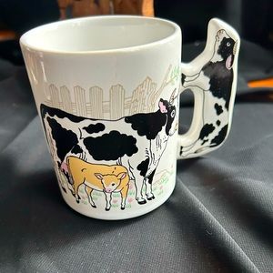 VTG Ceramic Novelty Cow and calf coffee mug. No chips or cracks.